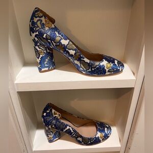 Tory Burch Elizabeth round toe pump metallic floral brocade